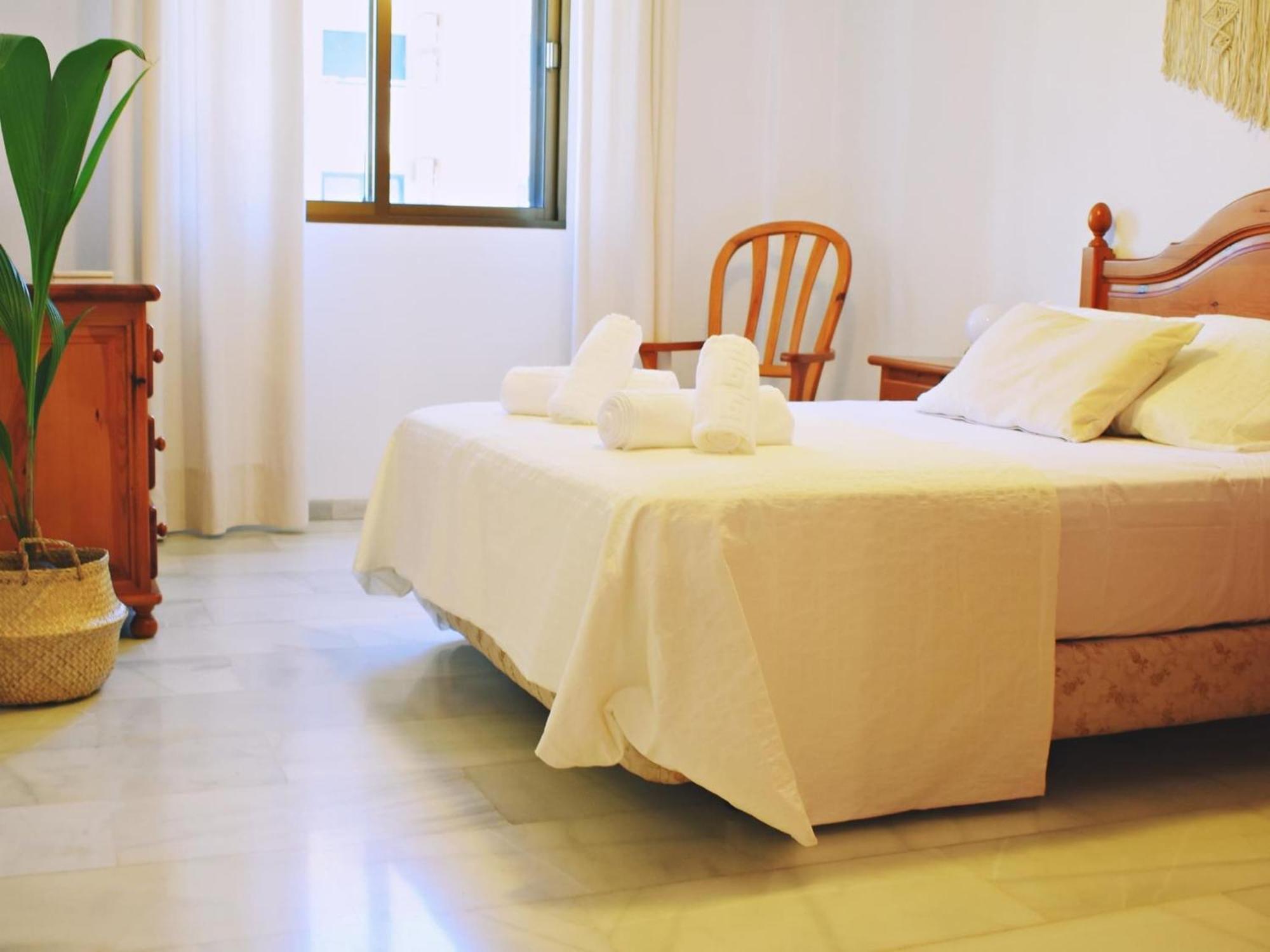 Amplio Y Luminoso Apartamento Cerca Del Centro Y La Playa Con Piscina Y Parking Privado Malaga Luaran gambar