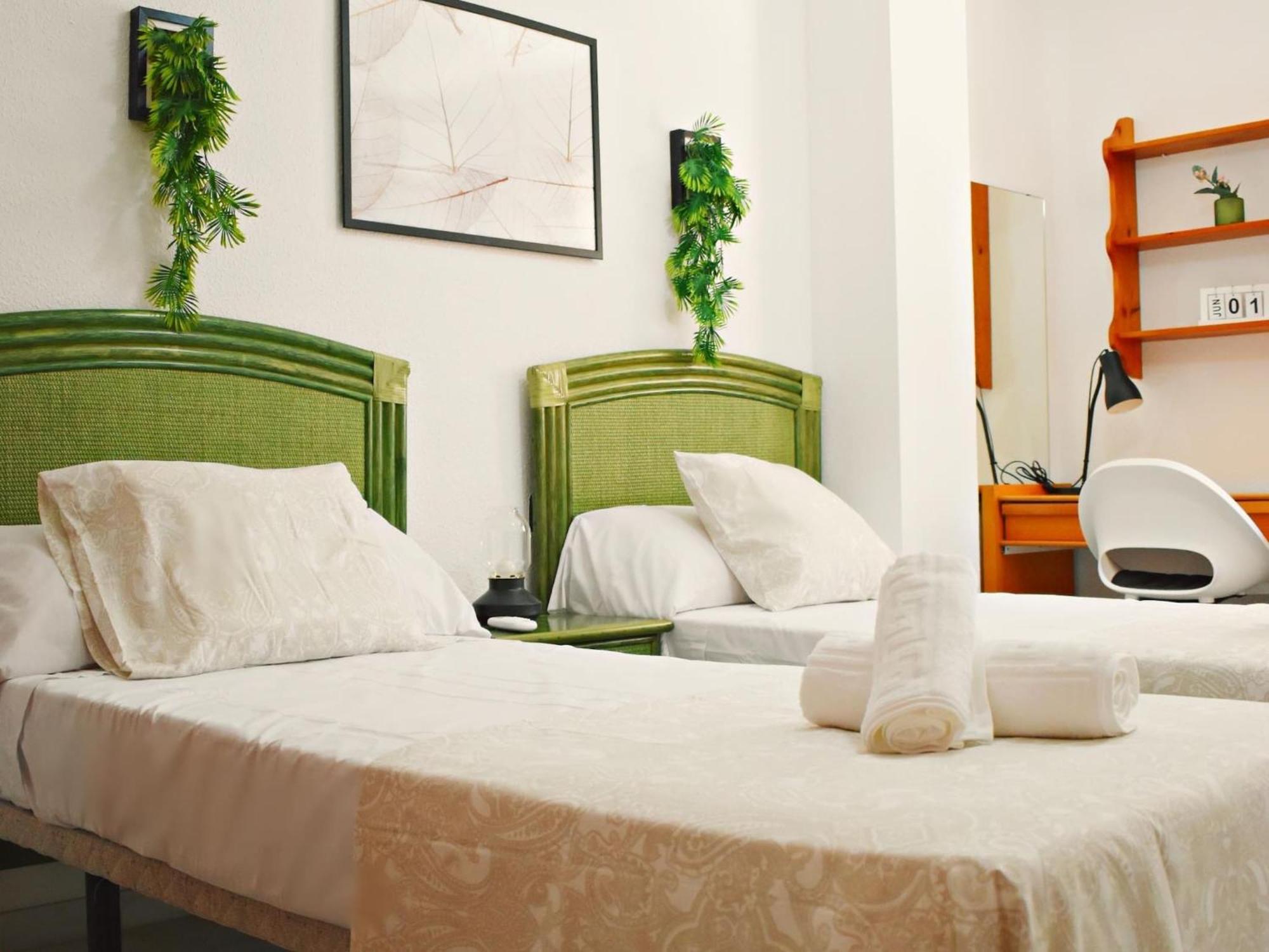 Amplio Y Luminoso Apartamento Cerca Del Centro Y La Playa Con Piscina Y Parking Privado Malaga Luaran gambar